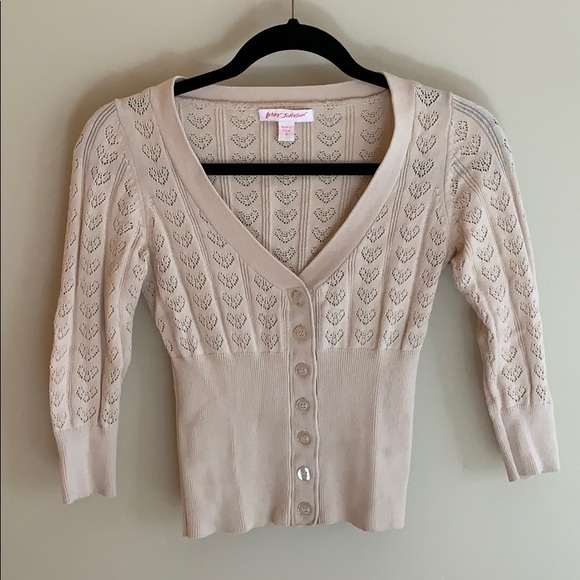 Sweater - Picture 1 of 3